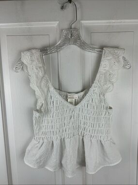 Urban Romantics Cropped Eyelet Top Size M